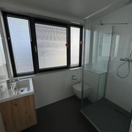 Enkhuizer Beachhouse Deck Acht Mit Zaun Nr 408 Ferienhaus